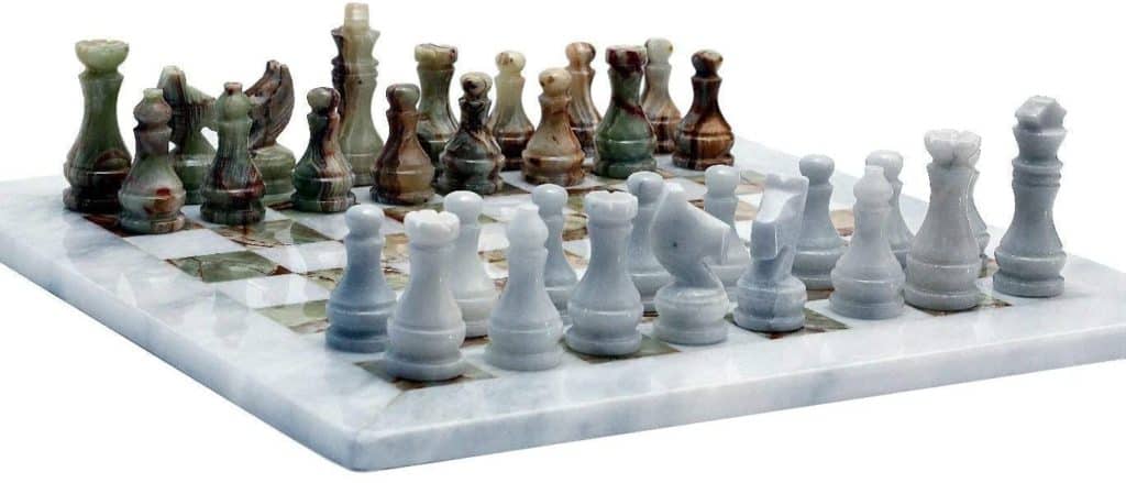 Decorative white and gree marble chess set